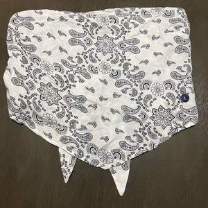 White Hollister Crop Top 🦓